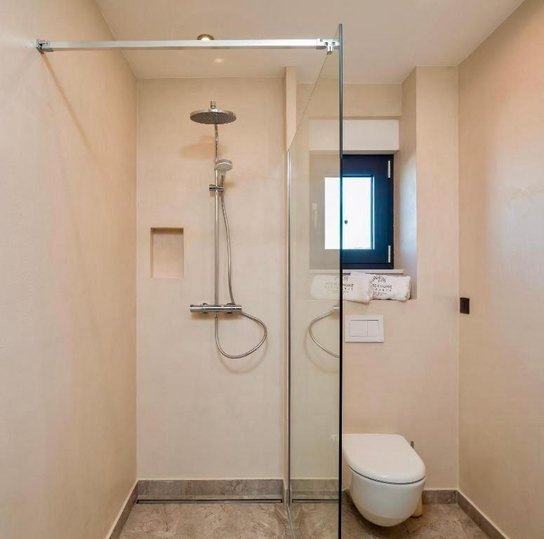 House & Home Слатине Екстериор снимка